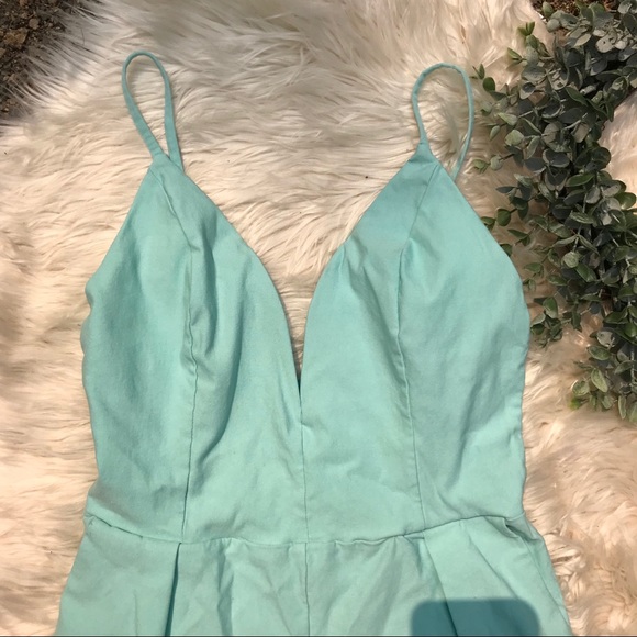 AQUA LOW CUT ZIP BACK ROMPER SIZE MEDIUM - Picture 3 of 8